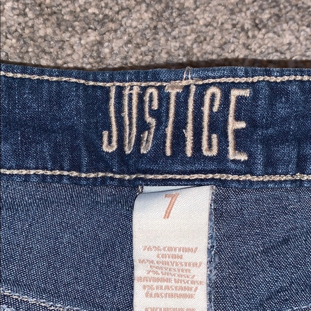 Shorts - Picture 2 of 2
